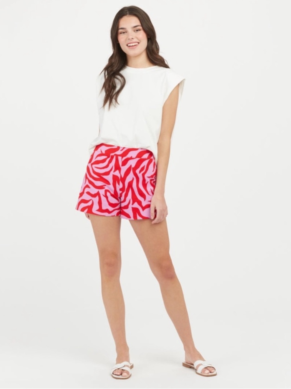 Spanx Pull-On On The Go Printed Shorts in True Red Zebra, Size XL